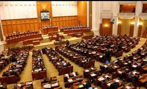 Liderul pnl a precizat, joi la postul b1 tv, că, atunci când vorbeşti cu 90% din membrii alde, aceştia spun că le este ruşine că sunt în siajul psd, însă până la a vota moţiunea de cenzură este un pas mare. MoÈiunea De CenzurÄ UmbritÄ De Un Detaliu Èocant Demersul Pnl De La Serios La Ridicol
