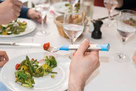 La Fourchette Connectee Apprendre A Manger Pour Votre Sante Senderens