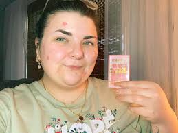 I loveeee truly's pimple patches! I have PCOS and get terrrible hormonal  acne all the timeee! My favorites are the super heart, super hemp, and the  PPG patches! I use them alll