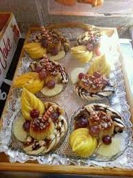 طرق تزيين سلطة الفواكه للأعراس و الافراح حصريا على صفحتي فقط Diy With Celine In 2020 Food Desserts Food And Drink