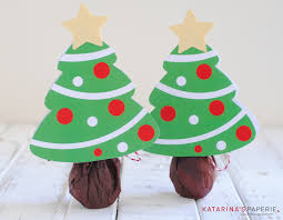 For easy christmas tree ideas get a christmas decorating kit from brands like christmas central, sterling tree company, national tree company and more. Lollipop Christmas Trees One Simple Party