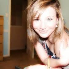 Leah Stout's Instagram, Twitter & Facebook