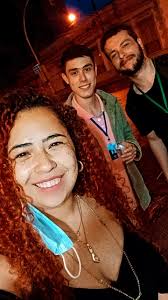 Debora Castro (@castro_deh)