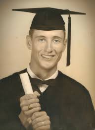 Grover McCombs Obituary