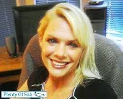 Aimee Bowater's Instagram, Twitter & Facebook