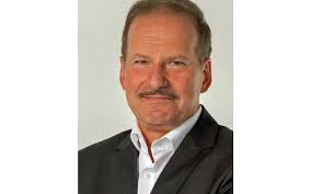 Frank Suchy's Instagram, Twitter & Facebook