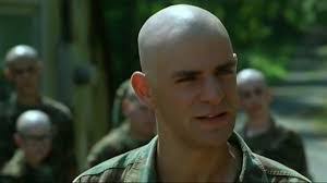 Una volta in pensione cerca di reinventarsi una vita al di fuori delle dure leggi militari ma. Major Payne Major Payne Usa 1995