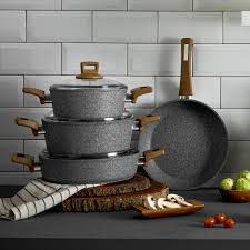 Set i̇çeriği18 cm tencere22 cm tencere26 cm karnıyarık tencere26 cm tavaözelliklerleke tutmayan dış yüzeymaksimum yanmaz yapışmazlık sağlayan iç kaplamakullanımı kolay şık kulplarmaksimum. Karaca Silver Stone Bio Granit 7 Parca Tencere Seti Karaca