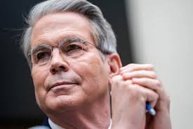 Vì sao Bộ trưởng Bessent muốn nới lỏng quy định để thúc đẩy ngân hàng nắm  trái phiếu kho bạc?