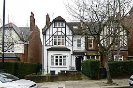 He killed and 'disposed of' numerous at this property, burning body parts in a bonfire out back. Inside The House Of Horrors Where Dennis Nilsen Chopped And Cooked His Victims Fr24 News English