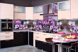 Cammutfak, mutfaklarda dolap ile tezgah arasında kullanılan tezgah arası cam paneldir. Dekoraturk Tezgah Arasi Cam Osmaniye Rehberim