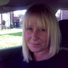 Kelly Storey's Instagram, Twitter & Facebook