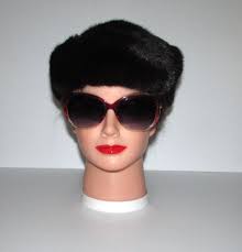 Chic Real Brown Black Mink Fur Hat With a Bow /elegant Chapeau De Fourrure  De Minon Brun Noir Avec Une Boucle Au Dos 21"3/4 Ref: #002