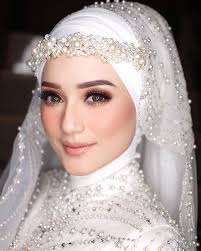 Pelaminan , tenda, tempat uang, dll. Pin Auf Bride