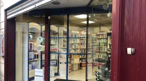 Nous ouvrons depuis longtemps entre midi et deux. Les Cambrioleurs De Pharmacie Recidivent Le Soir De Leur Sortie De Garde A Vue A Saint Quentin