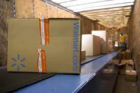 Walmart Offers Bonuses To Warehouse Workers Ahead Of Holidays