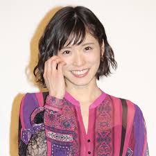 ジャニーズファンは特に若いタレントの喫煙事情に敏感らしく、最近はjr.の travis japan ・七五三掛龍也、 snow man ・岩本照、king＆prince・ 平野紫耀 らに喫煙疑惑が持ち上がり、ネット上がザワついた。 ã‚®ãƒ£ãƒƒãƒ—ã«è¡æ'ƒ å–«ç…™è€… ã¨çŸ¥ã£ã¦é©šã„ãŸèŠ¸èƒ½äººãŸã¡ ã¾ã„ã˜ã¤