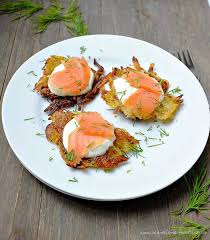 Kartoffelrosti Mit Meerrettich Schmand Und Gerauchertem Lachs Schnelle Einfache Rezepte Rezept Vorspeisenrezepte Lachs Rezept Kartoffelrosti Rezept
