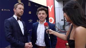 She is known for her work on jurassic world (2015), crashing (2017) and orange is the new black (2013). Alter Datum Grosse Freundin Wiki Bio Von Bradley Steven Perry Schauspieler