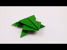 Kerajinan tangan yang satu ini memang sangat digemari oleh banyak orang. Diy Cara Membuat Kodok Lompat Dari Origami Youtube