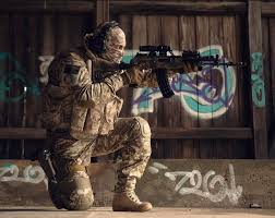 Pin By Matthew Olson On Militaire Special Ops Special Forces Combat Gear