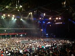 This is the transcript of a speech which nelson mandela delivered at the world economic forum's annual meeting davos in 1999, reflecting on five years of democracy in south africa. Autobus Per Concerti Sito Ufficiale Eventi In Bus