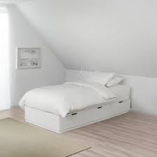 Ho organizzato le soluzioni in ordine di facilità: Letto Singoli Ikea It
