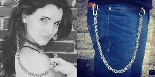 What small leather items can be made to appeal to female bikers?