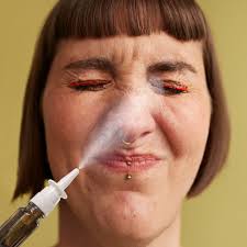 Nasenspray: Warum Sie bei Allergien keine Angst vor Kortison haben müssen