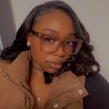 Tabitha Kendall's Instagram, Twitter & Facebook