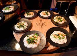 Se tiver oportunidade, não deixe de experimentar um dos o menu degustação do hell's kitchen custa, em média, u$ 75 e vale muito a pena, especialmente se você estiver acompanhado. 5 Classic Hell S Kitchen Dishes That Are Part Of Every Season