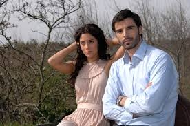 Mehmet akif alakurt'un sevgilisi ya da eşi olup olmadığı bilinmiyor. Cansu Dere Den Turk Kadinlarina Hakaret Eden Mehmet Akif Alakurt A Sasirtan Yorum Son Tv