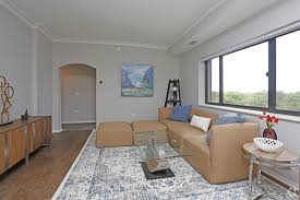 Hours may change under current circumstances 2 Bedroom South Shore Apartments For Rent Chicago Il Forrent Com