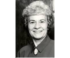 Roberta Bean's Instagram, Twitter & Facebook