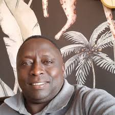 Gospel turned Gengetone singer Kevin Bahati shares a throwback photo during  his time in school while concentrating