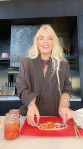 Let's welcome our new members! Lauren Lucas, Maria Zanchez, Okodugha  Amenawon, Tones and I, Debbie Casey, Natasha Follington, Husain Mughal,  Clara Pedro, Ross Walliss, Alexandra Butcher