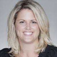 Kelly Bingaman's Instagram, Twitter & Facebook