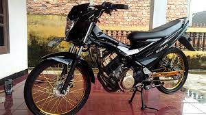 Modifikasi warna ini bisa dilakukan dengan cat ulang, paint brush ataupun menggunakan decal stiker. Modifikasi Motor Satria Fu 2014 Warna Hitam Modifikasi