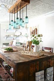 At once elegant and homey, farmhouse dining rooms are perfect for gathering friends and family together to enjoy a meal. 37 Best Farmhouse Dining Room Design And Decor Ideas For 2021