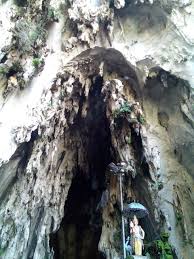 Ruang gua ini bisa memuat piramida giza di. Batu Caves Gua Indah Di Malaysia Mari Jalan