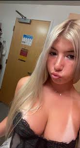 who is she? : rpornID