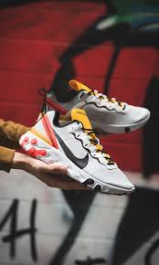The Idea Behind This Shoe Was Related To Maximizing Cushioning For Everyday Use The Result Is A Super Soft Red Nike Shoes Sneakers Men Fashion Mens Nike Shoes