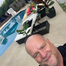 Our lovely '97 Carver 405 needs new owners NOW... She wants to cruise again  and do the Loop! She is a great boat at a great price.... only $125k and  located in