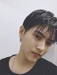 Chỉ trong vài ngày ngắn ngủi fans hoa ngữ liên tục đón nhận tin tức nghi vấn hẹn hò của các nam thần đang hot nhất hiện nay như ngô diệc phàm, thái từ khôn và hoàng tử thao. Ná»¯ Sinh HÆ°ng Yen Dáº­y Thi Thanh Trai Ä'áº¹p Nhá» Cáº¯t Toc Ä'Æ°á»£c Khen Giá»'ng Ngo