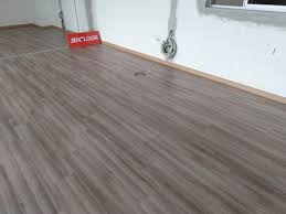 Specialize in laminate, spc, vinyl and outdoor flooring installation. Vinyl Flooring Installation Ulu Tiram Jenfloor