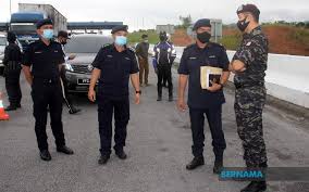The unit is headquartered in royal malaysian police headquarter bukit aman, kuala lumpur and together with 69 commando. Bernama Jeneral Turun Padang Suntik Semangat Anggota Sjr Bukit Aman