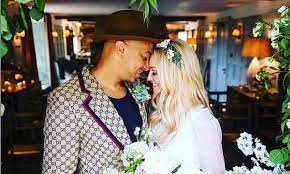 Priyanka chopra jonas reunited with her husband nick jonas after a long time recently, and they cannot keep their eyes off each other. Emma Bunton Reveals Details Of Her Romantic Secret Wedding To Her Long Term Partner Jade Jones Dispatchist Com