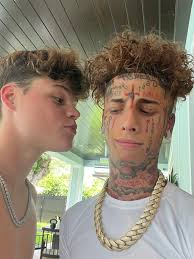 Jack Doherty on X: Me and @islandboyflyy kissing😘 t.cokS3yj5k4o9  t.coScGVb5YpBn  X