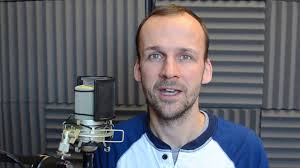 Listener Engagement Advice From 5 Podcast Experts