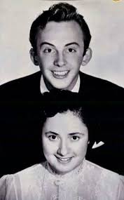 El 3 de febrero de 1893 nace Emma Roldán, actriz mexicana (f. 1978). Su  primer trabajo como actriz fue la película María, cinta muda filmada en  Colombia en 1922. Después residió en